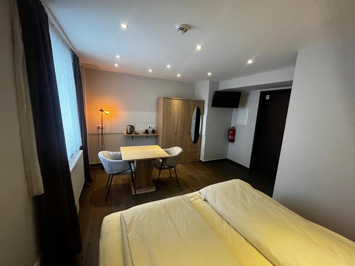 Mala Me Hotel Hanovre Extérieur photo