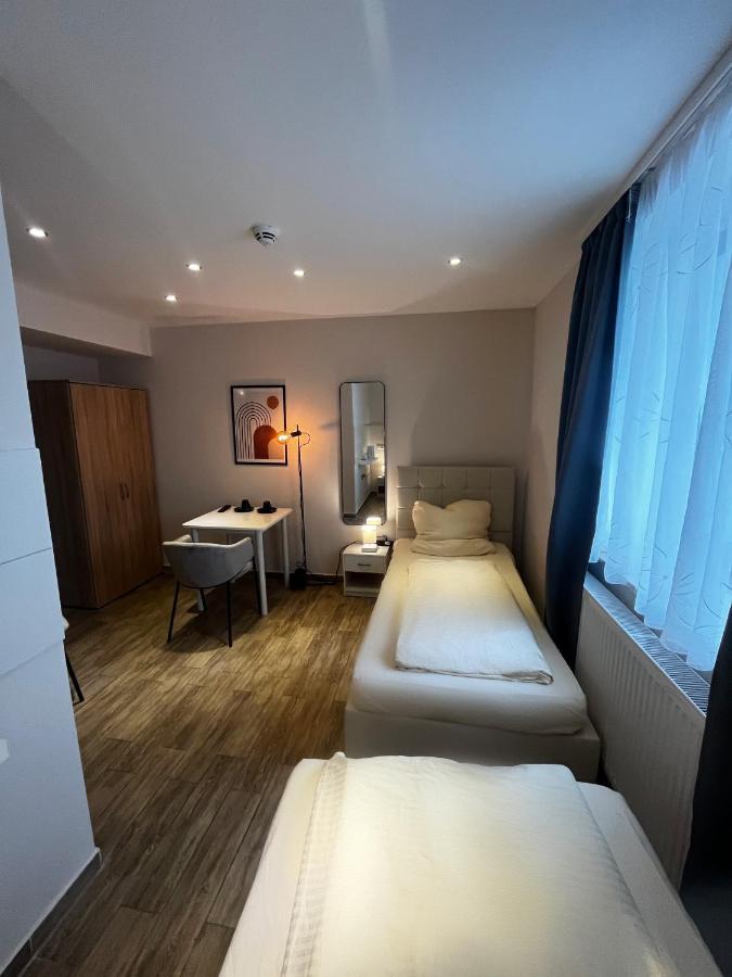 Mala Me Hotel Hanovre Extérieur photo
