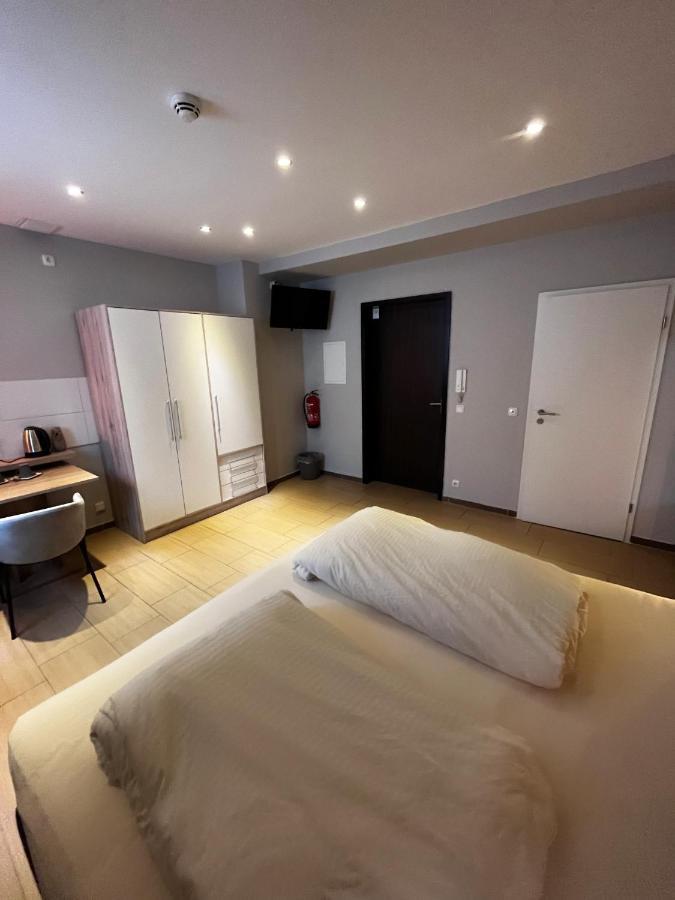 Mala Me Hotel Hanovre Extérieur photo