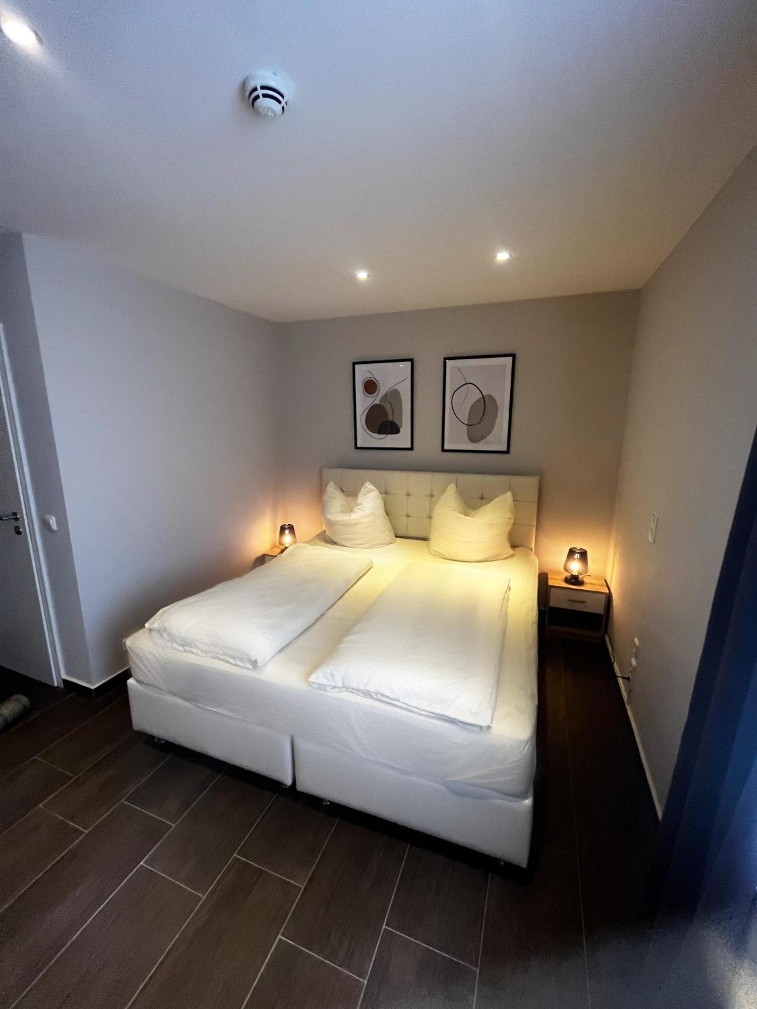 Mala Me Hotel Hanovre Extérieur photo