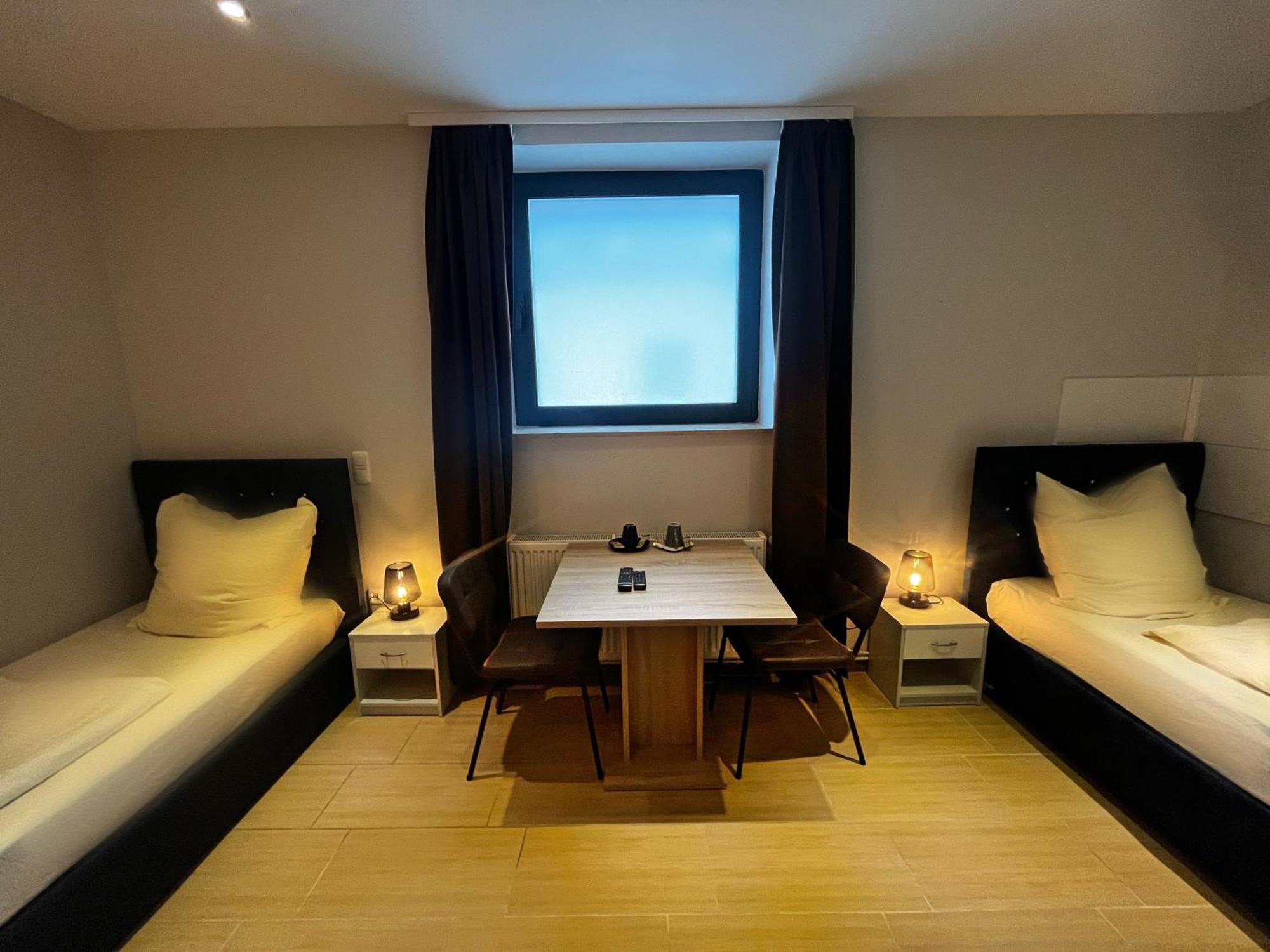 Mala Me Hotel Hanovre Extérieur photo